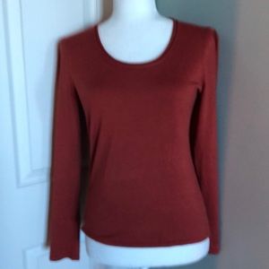CLASSIQUES ENTIER LIGHTWEIGHT SWEATER NWOT